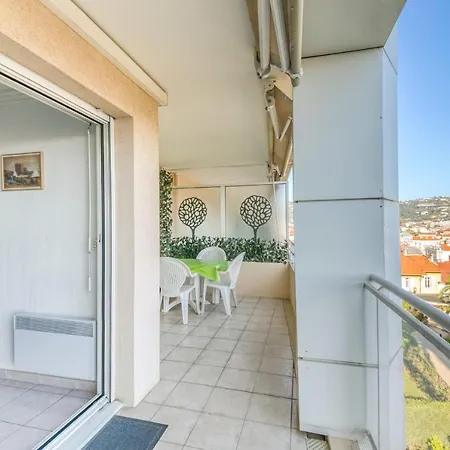 Immogroom - Sea View - Swimming Pool - Terrace- Clim Apartment *