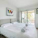 Upstays Sea View Pool 37M2 Apartment Апартаменты