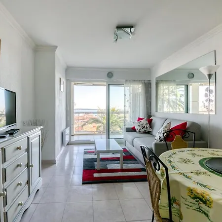 Immogroom - Sea View - Swimming Pool - Terrace- Clim Apartment