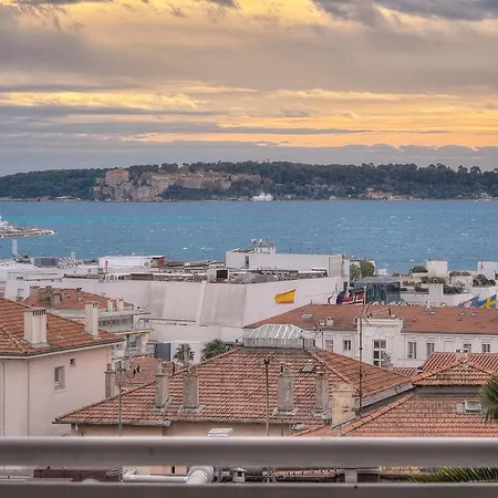 Immogroom - Sea View - Swimming Pool - Terrace- Clim Apartment *