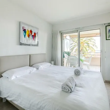 Immogroom - Sea View - Swimming Pool - Terrace- Clim Apartment